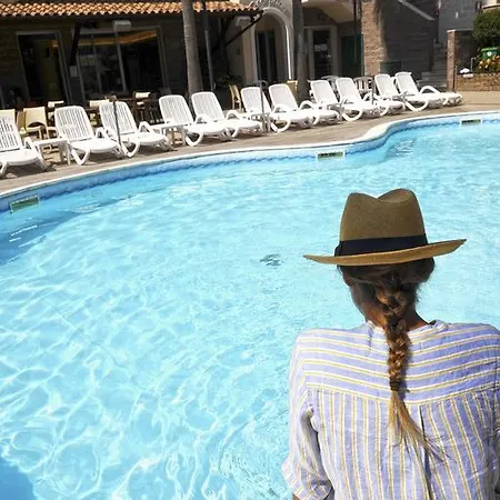 Resort Tortorella 3*