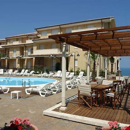 Resort Tortorella 3*