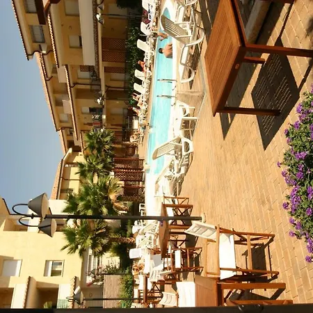 منتجع Tortorella 3*