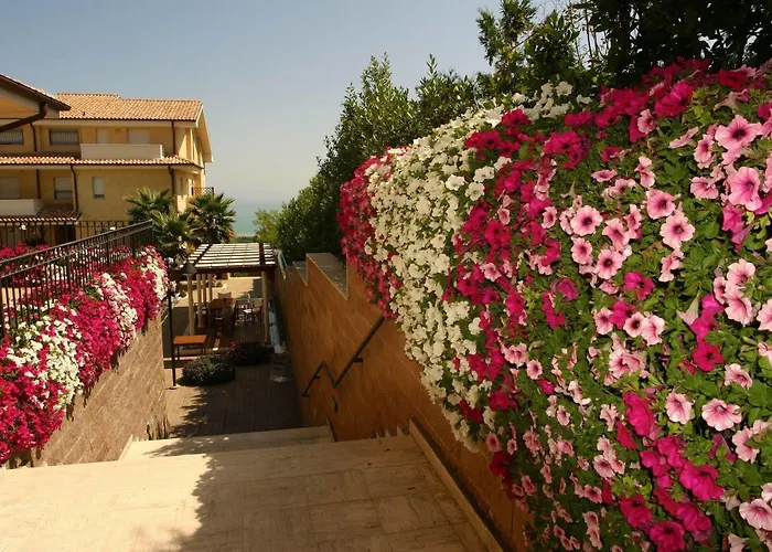 Tortorella Resort 3*